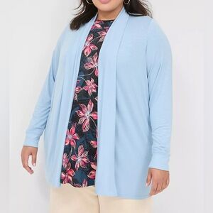 NWT Lane Bryant long sleeve lightweight overpiece, size 22/24.